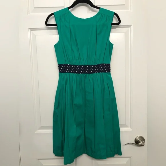 A-line Midi Dress, US 6/ UK 10, Emily and Fin, Green, good condition A-line Midi Dress, US 6/ UK 10, Emily and Fin, Green, good condition